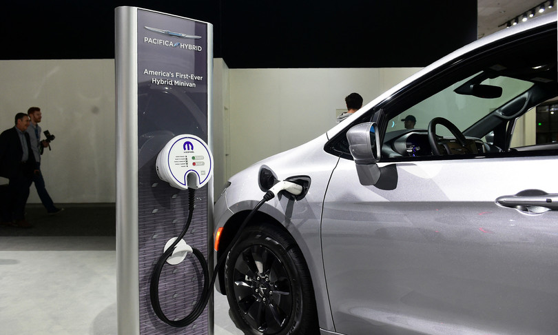 Le associazioni dell’automotive: “Un errore puntare solo sull’elettrico”