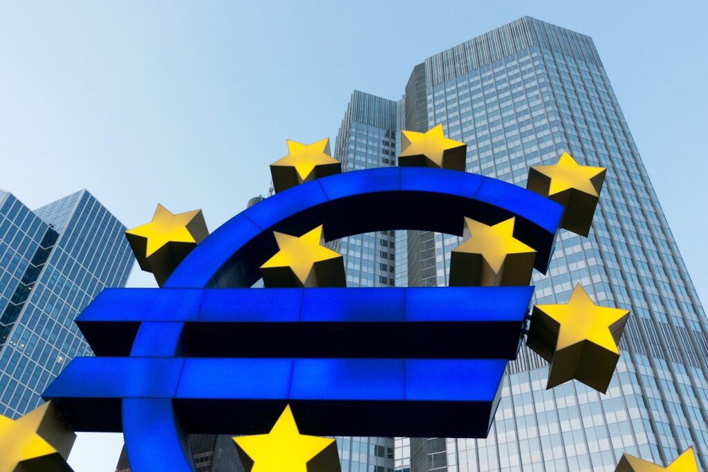 L’euro digitale potrebbe essere realtà entro il 2026, cosa si potrà fare