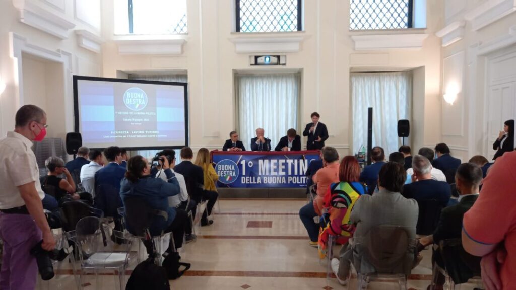 A Napoli il primo meeting della “buona politica”
