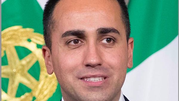 Il ministro Di Maio al forum dei commercialisti ad Aversa