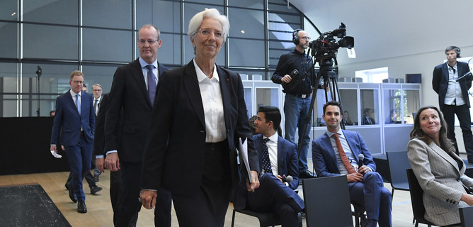 La Bce aumenta i tassi dello 0,25% a luglio