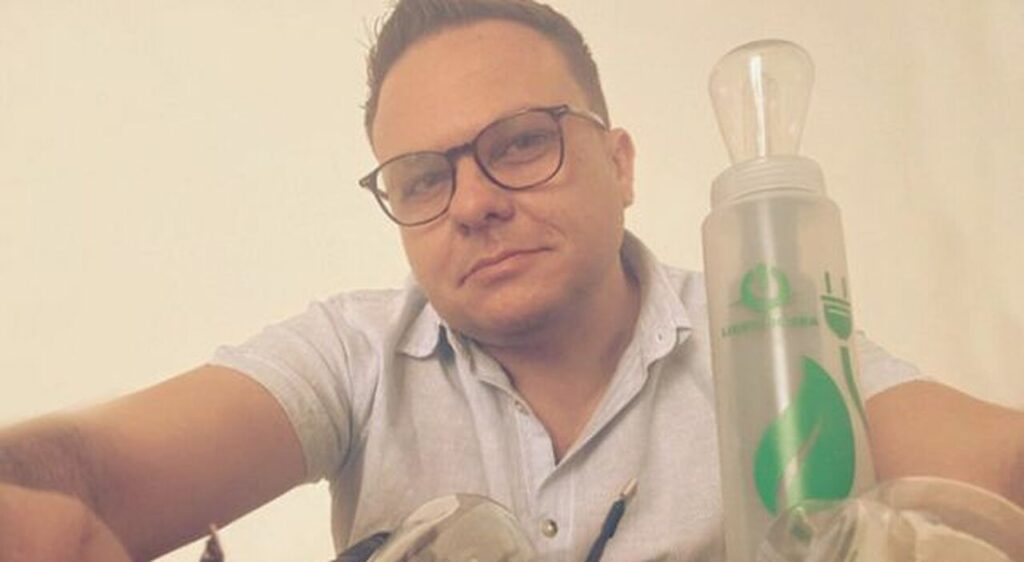 Nasce a Napoli la batteria green che si ricarica con l’acqua di mare