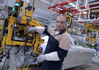 Reddito universale, è welfare o assistenzialismo centralizzato?