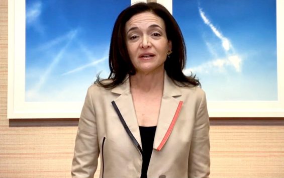 Sheryl Sandberg lascia Facebook