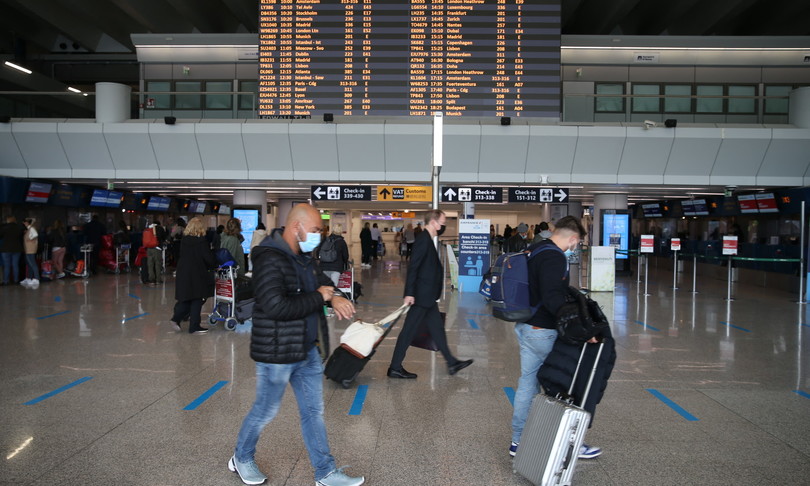 Tagli, scioperi e ritardi. L’estate caldissima del trasporto aereo