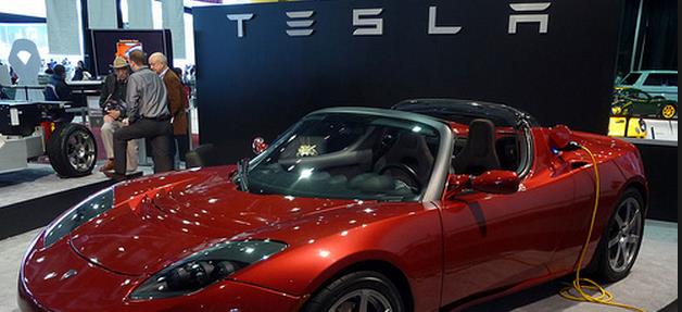 Tesla: riduzione della produzione a Shanghai di oltre un terzo