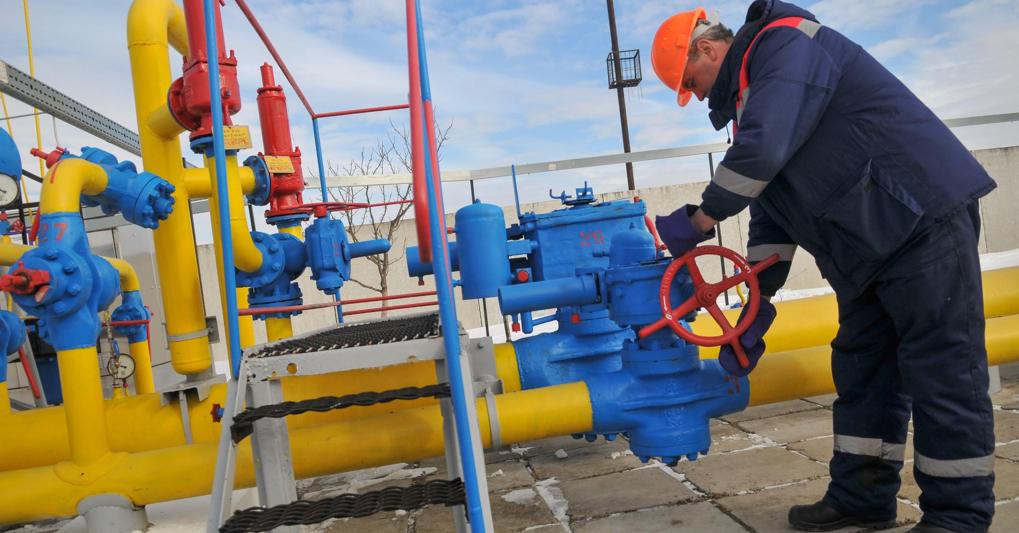 Gas, per la prima volta gli Usa superano la Russia nelle forniture Ue. Allarme dell’Aie sul gas russo