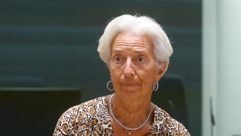La Bce alza i tassi di 50 punti base e lancia lo scudo anti-spread