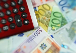 Bonus 200 euro in arrivo per 3 milioni di partite Iva: tutto quello che c’è da sapere