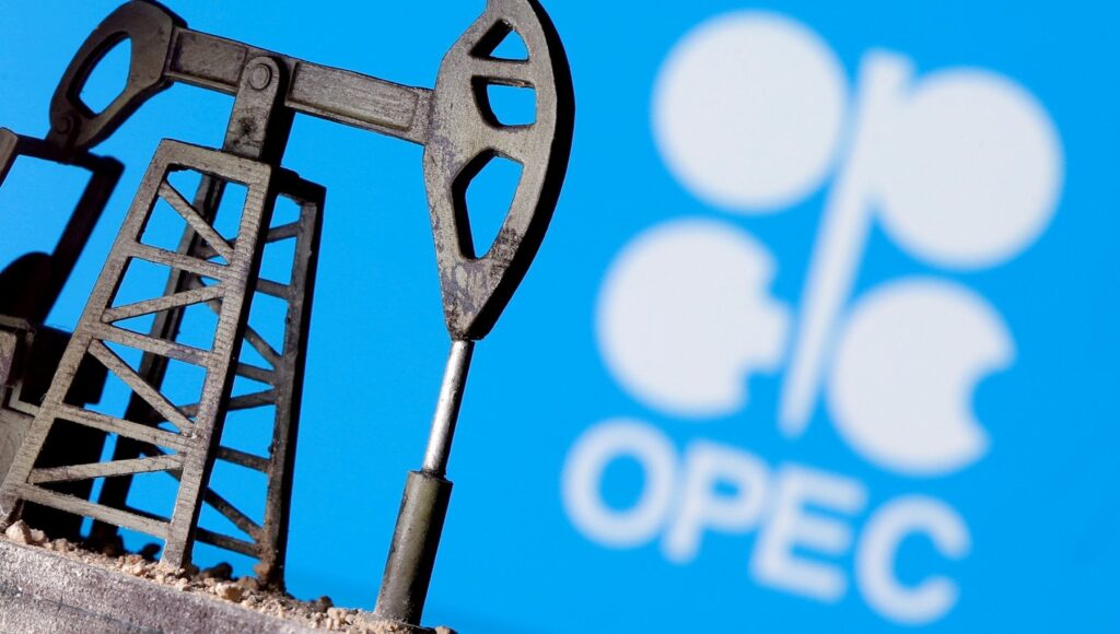 Petrolio, l’Opec conferma un aumento limitato della produzione