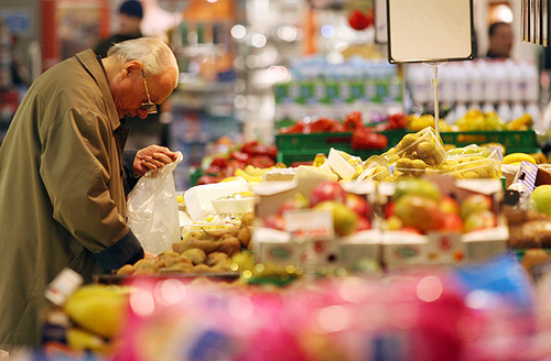 Spesa alimentare: Milano da salasso, a Napoli si spende la metà