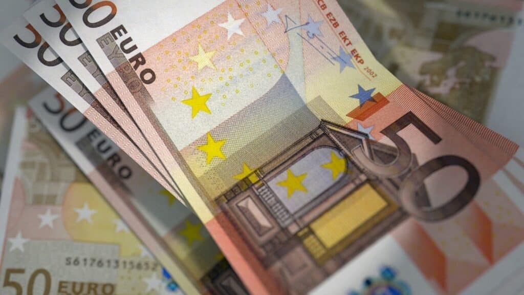 Bonus 150 euro, a chi spetta e come può essere erogato