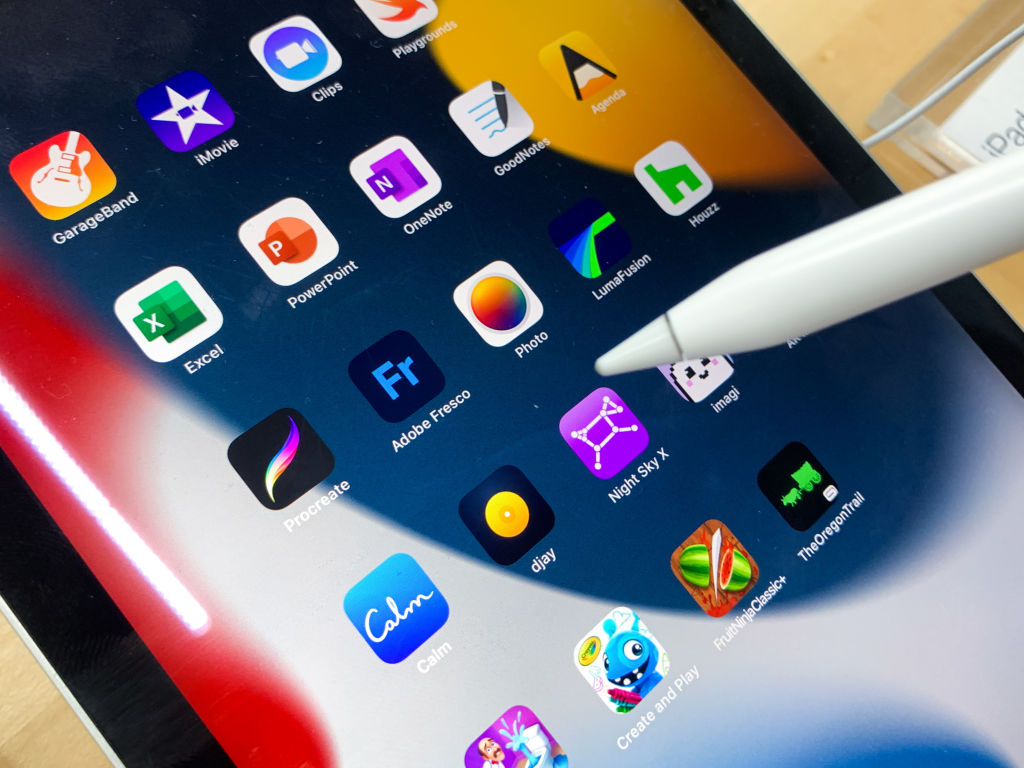 Apple ritocca al rialzo i prezzi delle app. Cosa c’è dietro l’aumento
