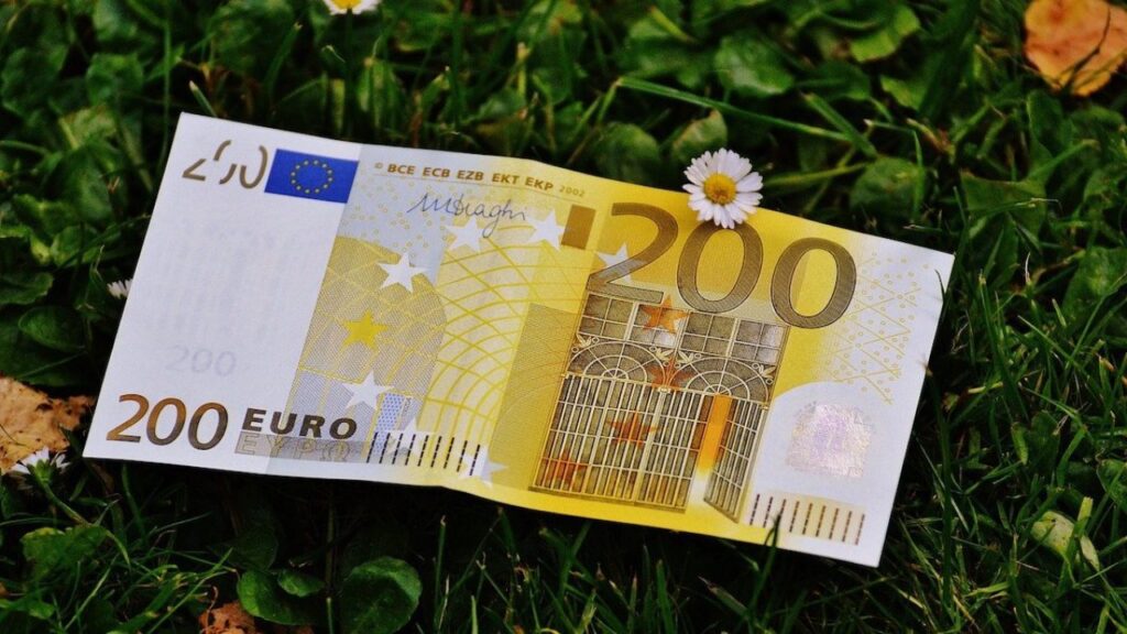 Bonus 200 partite Iva: quante sono le domande, quando iniziano i pagamenti