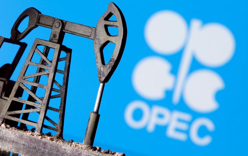 Petrolio vicino ai massimi da tre settimane dopo i tagli dell’Opec