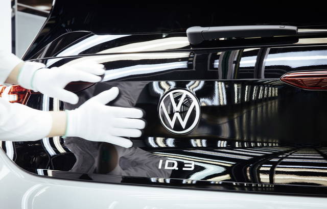 Volkswagen dal 2032 produrrà solo auto elettriche in Europa