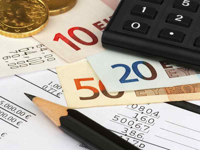 Arriva il bonus famiglie contro il caro-energia: come funziona